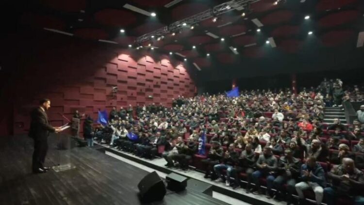 ‘Sallën ta mbushi Pjerin Ndreu’- Salianji i përgjigjet akuzave të Berishës: Turp i madh, të flet frika dhe jo arsyeja