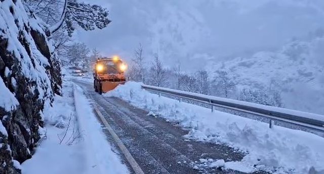 Situatë e vështirë në veri: Familje të izoluara në disa akse rrugore të Shkodrës