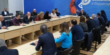 Seanca ‘surprizë’ për Bordin e Paqes/ PD mbledh grupin parlamentar: Do të marrim pjesë në mbështetje të Trump