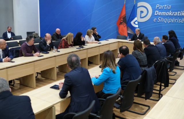 Seanca ‘surprizë’ për Bordin e Paqes/ PD mbledh grupin parlamentar: Do të marrim pjesë në mbështetje të Trump