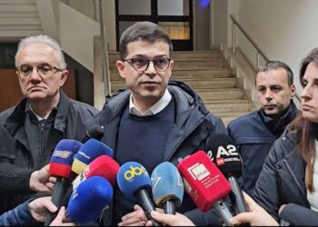 “Ushtria po monitoron lumenjtë”, ministri Vengu: Rrezikojnë daljen nga shtrati, Erzeni në pikën kritike