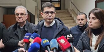 “Ushtria po monitoron lumenjtë”, ministri Vengu: Rrezikojnë daljen nga shtrati, Erzeni në pikën kritike