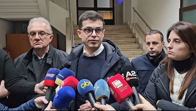 “Ushtria po monitoron lumenjtë”, ministri Vengu: Rrezikojnë daljen nga shtrati, Erzeni në pikën kritike