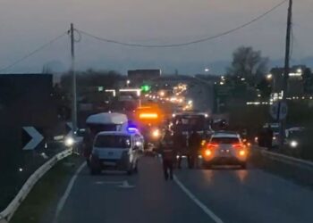 Aksident në Lezhë–Laç, katër të plagosur nga përplasja e dy mjeteve