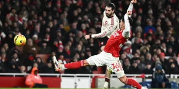 Premier League: Arsenali kalon gjashtë pikë përpara pas barazimit pa gola me Liverpoolin