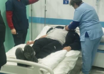 “Më goditën në furgon dhe në komisariat”/ 34-vjeçari nga Berati denoncon dhunë policore pas protestës