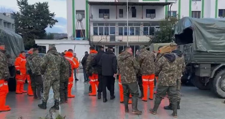 Klos/ Dyshohet se e mori uji i përroit, kërkime për gjetjen e 30-vjeçarit