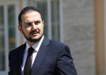 “Peleshi emëron edhe pastrueset në Korçë”, Salianji: PD nuk e përmend se u fut shokët në punë