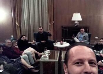 DOKUMENTET/ E pandehur bashkë me Ballukun për afera me tenderat, ministrja tenton ta emërojë shoqen e vet në krye të KPP