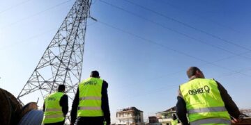 Qarku Elbasan në errësirë, ndërprerje masive të energjisë elektrike në të shtatë bashkitë