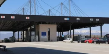 Protesta bllokon kufijtë me Maqedoninë e Veriut, pritet kufizimi i lëvizjes së mallrave në hyrje dhe dalje të Shqipërisë