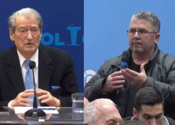 Pasi u kritikua nga militantët, Berisha në Foltore: Më 24 janar të mos e lëshojmë sheshin deri në…