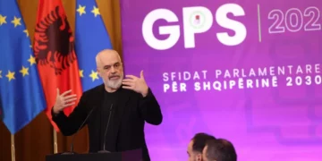 “Nuk jemi në pikën më të lartë”, Rama zbulon rënien e PS-së në sondazhe