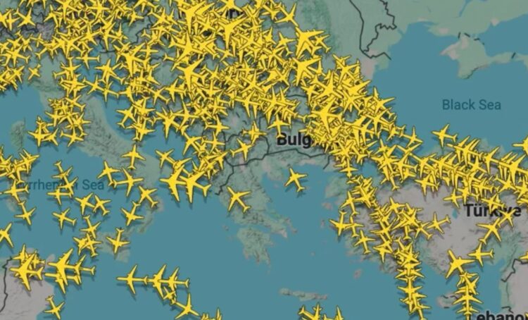 Mbyllet hapësira ajrore e Greqisë kaos në aeroporte. Çfarë ndodhi!