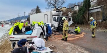 Aksident i rëndë në Gjermani/ Plagosen gjashtë shqiptarë të një familjeje, tre prej tyre fëmijë të mitur