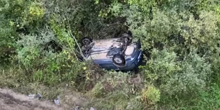 Aksident tragjik në Gramsh: Kamioni bie në humnerë, dy të vdekur EMRAT