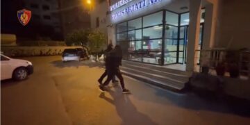 I kërkuar për tri vrasje në Maqedoninë e Veriut, arrestohet në Tiranë 52-vjeçari (Emri)