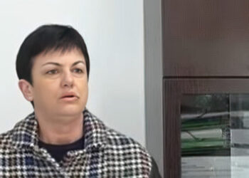 “Avokatja” mashtruese përfundon në gjyq, u mori para qytetarëve me premtime të rreme