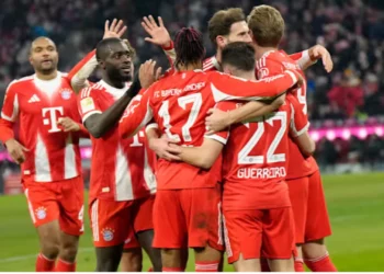 Bundesliga starton me spektakël, Bayerni “shkund” Wolfsburgun me fitore të thellë