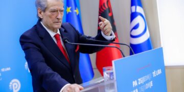Berisha akuzon Ramën për përgjime masive: “AKSHI ka nxjerrë të dhëna sekrete të NATO-s”