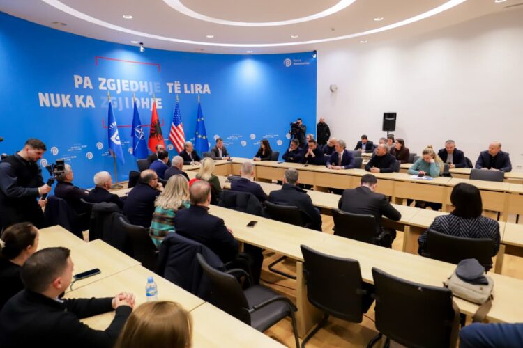 Berisha: Shteti i përmbyti shqiptarët, bota pret nga PD zgjidhje për situatën dramatike