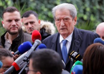 Berisha: SPAK më akuzon se fëmijët e mi se përfituan sikurse 1 milionë shqiptarë nga privatizimi i banesave