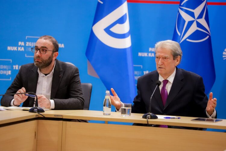 PD premton dëmshpërblim për të përmbyturit Berisha: Do të bëjmë inventar të plotë të dëmeve