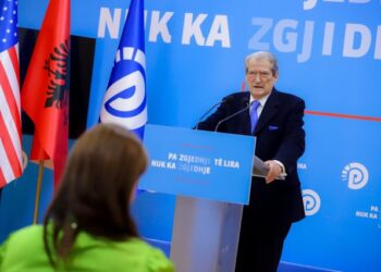 Berisha:  Smart City është projekt korruptiv me çmime deri 30 herë më të larta