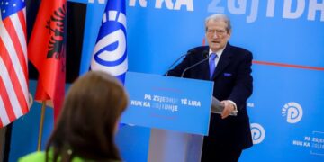 Berisha:  Smart City është projekt korruptiv me çmime deri 30 herë më të larta