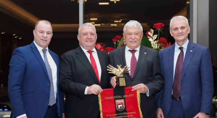 Mbledhja për përjashtimin e demokratëve, Vokshi: Edhe diktatori Hoxha do u kishte zili