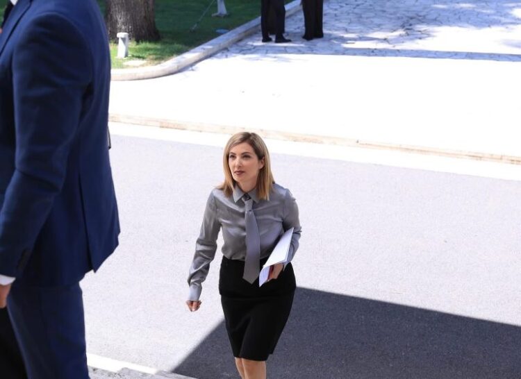 Elira Kokona i rriti pagën vetes në 5.4 milionë lekë, ndërsa projekti “Durana Tech Park” mbeti vetëm në letër