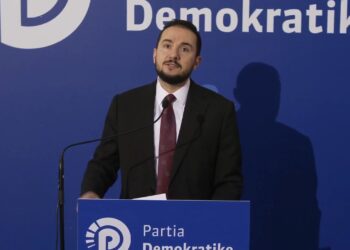 Salianji mesazh Berishës: Hapni krahun se ja ku janë demokratët dhe ta marrin përpara Qeverinë