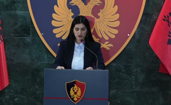 Pjesë e grupit kriminal në AKSHI, GJKKO nuk i kthen 8 celularët e sekuestruar drejtoreshës së Prodës