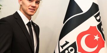 Kristjan Asllani mbërrin në Turqi, mesfushori kuqezi firmos me Besiktas