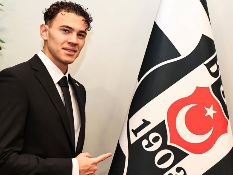 Kristjan Asllani mbërrin në Turqi, mesfushori kuqezi firmos me Besiktas