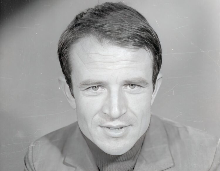 Ndërron jetë aktori i shquar shqiptar Fitim Makashi, babai i këngëtarit të njohur