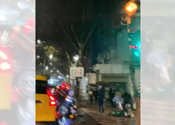 Tiranë/ Aksident në “Siri Kodra”, qytetari goditet tek vijat e bardha