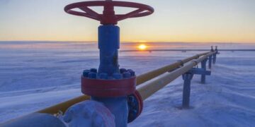 BE miraton ndalimin e plotë të importeve të gazit rus deri në 2027, me gjoba të rënda për shkelësit