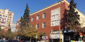 Skandal në maternitet/ Detaje nga sherri, ja pse u rrahën mjekët me njeri-tjetrin