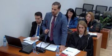 Ankimimi në Kushtetuese për Ballukun, përfaqësuesi i qeverisë: Ministrin e mbron imuniteti