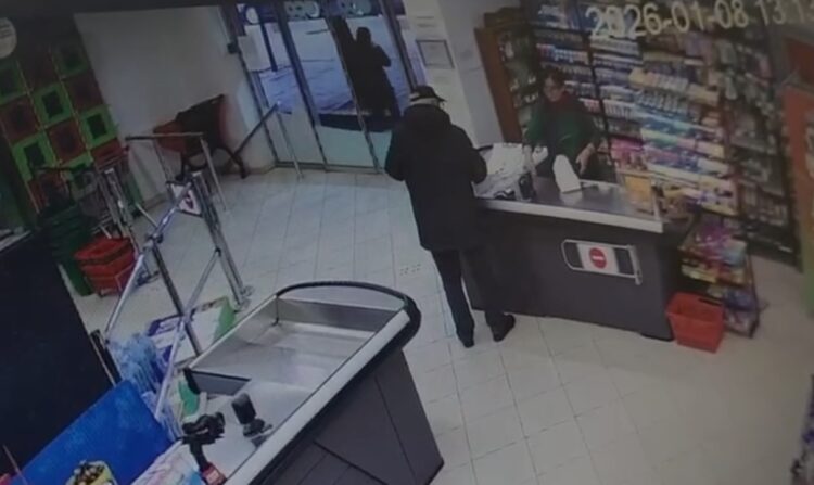 Yzberishtit/ Hyn i maskuar në market, shtetasi kërcënon kasieren, punonjësja përfundon në spital