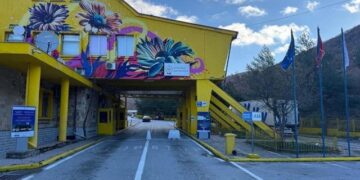 Tentoi të kalonte kufirin ilegalisht, ndalohet 30-vjeçari grek në Kapshticë