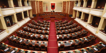 Kuvendi drejt televizionit të vet, afro 100 milionë lekë për studio, AI dhe Media Hub