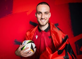 Nga La Liga në Premier League, drejtori i klubit konfirmon interesimin për Mario Mitajn