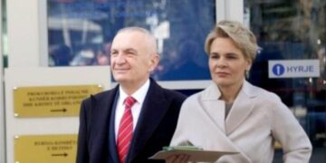 Hetohen për korrupsion dhe pastrim parash/ Shtyhet seanca në GJKKO për Metën dhe Kryemadhin