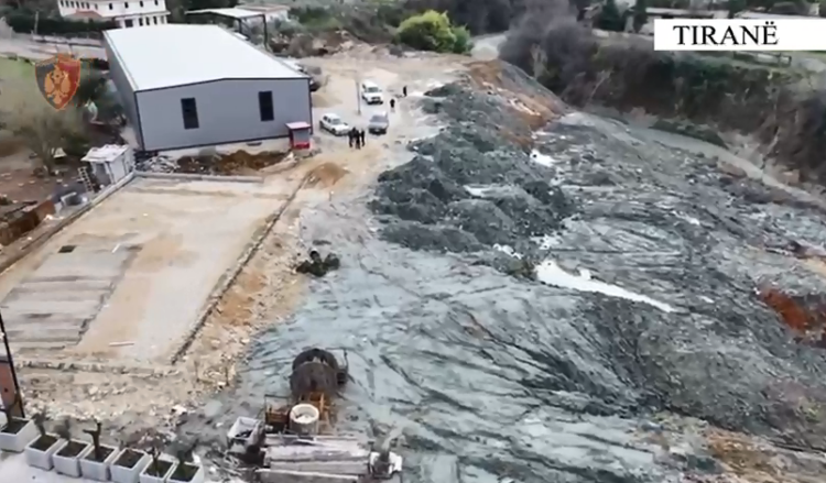 Ndërtonte pa leje dhe mbetjet i hidhte në lumin e Tiranës, arrestohet 43-vjeçari (VIDEO)