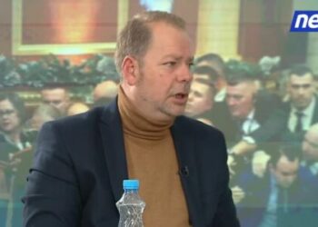 “E ka vënë përpara kreun e PD”/ Kulluri: Salianji i vetëm përballë Kryesisë dhe Berishës, i ka mbushur sallat plot!