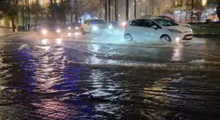 Rëndohet situata nga përmbytjet në Greqi, humbin jetën dy persona (Video)