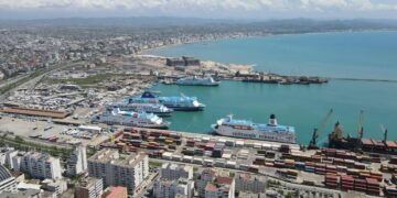 Durrësi mban peshën e vendit: 94% e mallrave kalojnë nga një port i vetëm