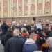 Protesta para Kryeministrisë, qytetarët: Boll vodhët shqiptarët…